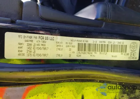 2019 Jeep Grand Cherokee Laredo z USA, uszkodzony, nr VIN 1C4RJFAG8KC706248